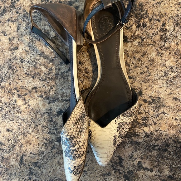 Tory Burch D’Orsay Flats with Ankle Strap - Snake / Leather - Picture 7 of 7